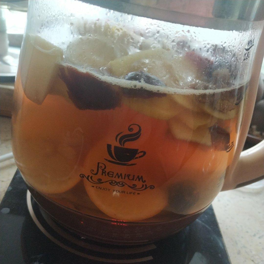 自制冬日热饮水果茶，酸甜好喝又解渴，暖胃健康