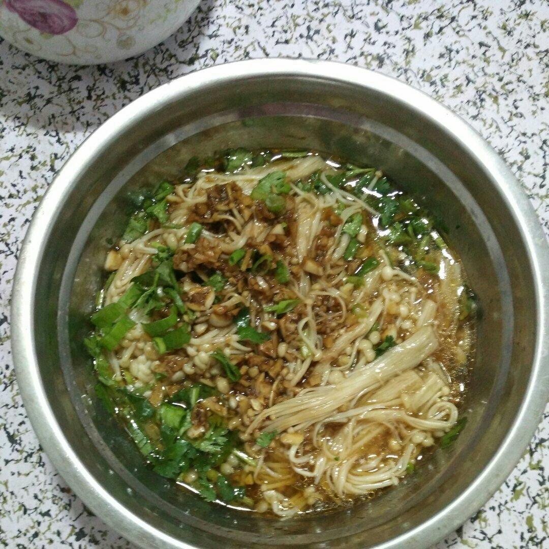 蒜蓉蒸金针菇