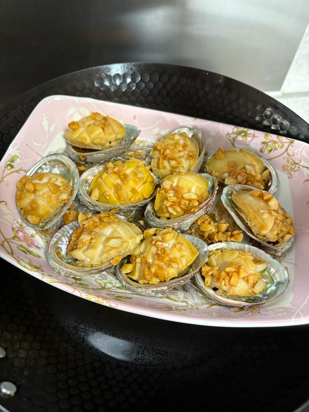 蒜蓉粉丝蒸鲍鱼