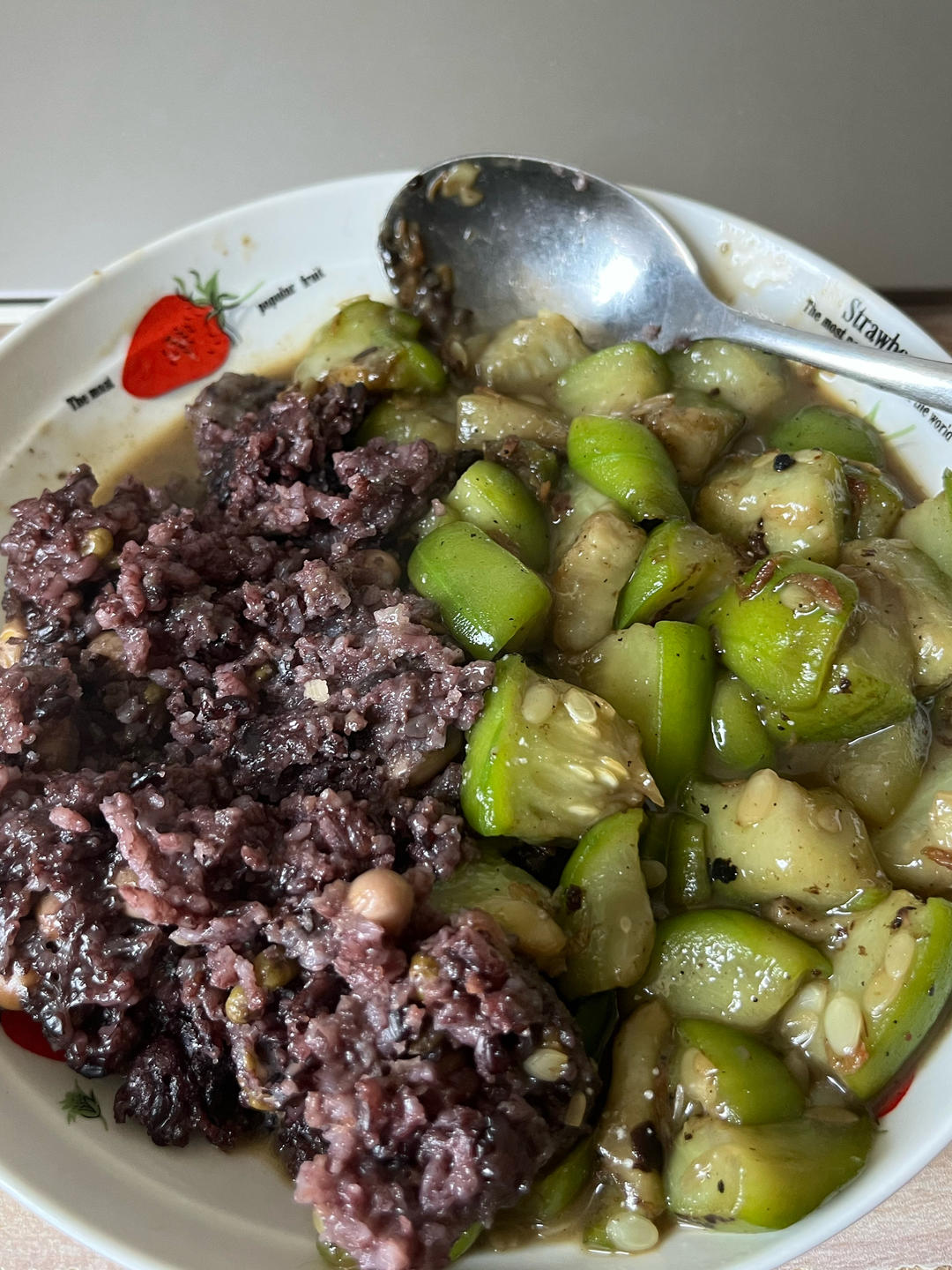 素炒丝瓜|这样做绝了！简单又好吃！