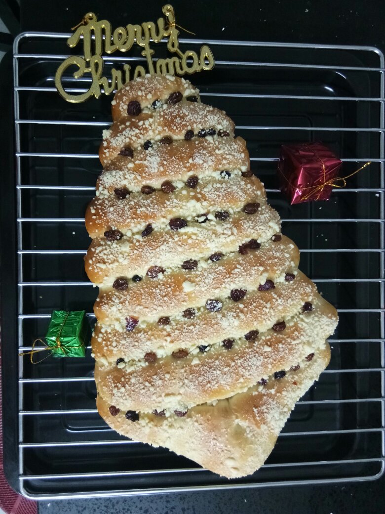 圣诞树造型面包