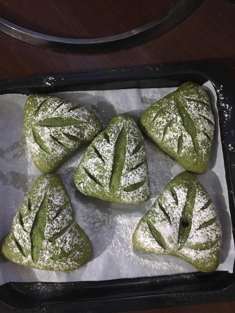 抹茶软欧（蜜豆奶酪馅）
