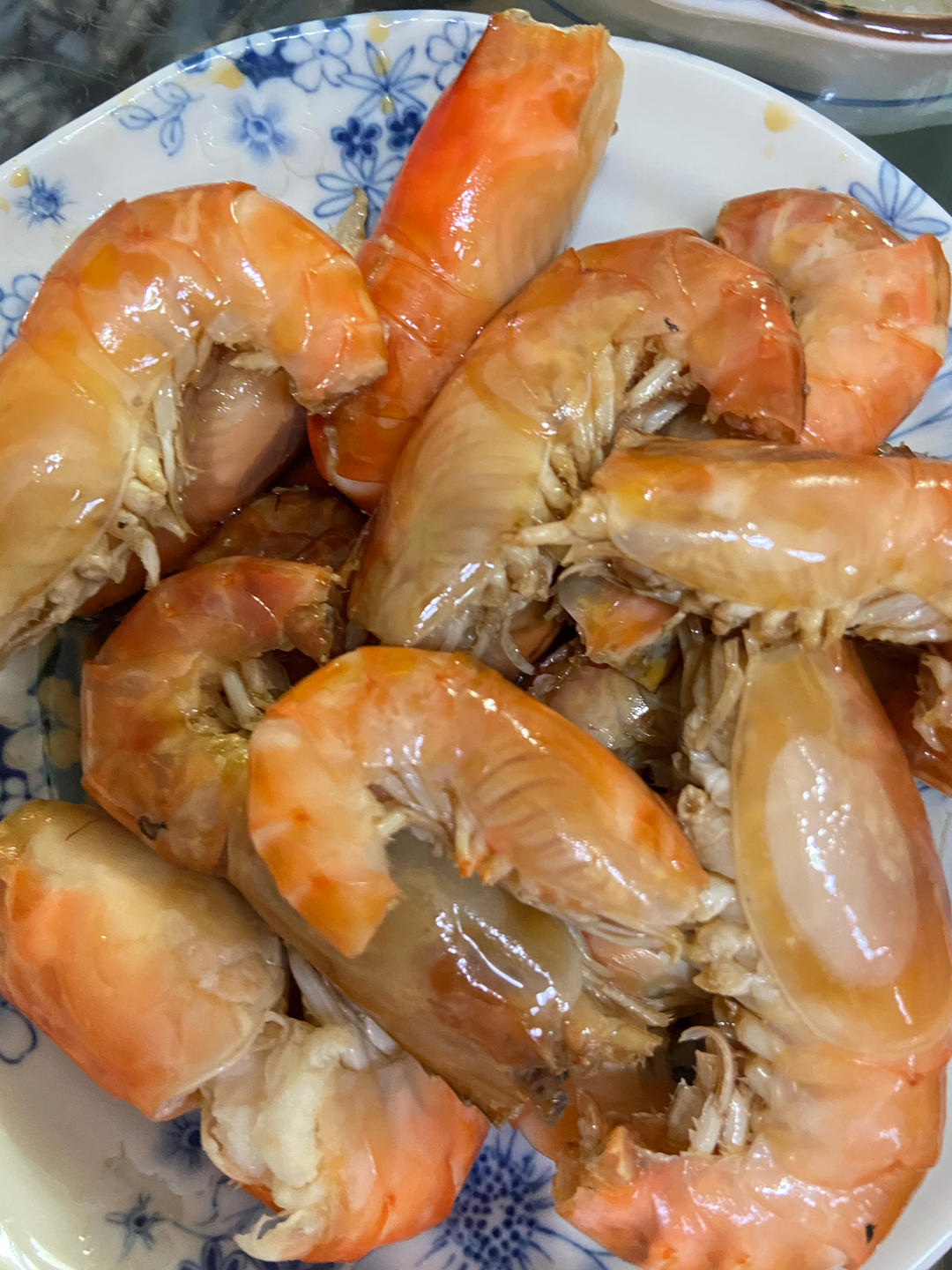 鲜掉眉毛花雕醉虾