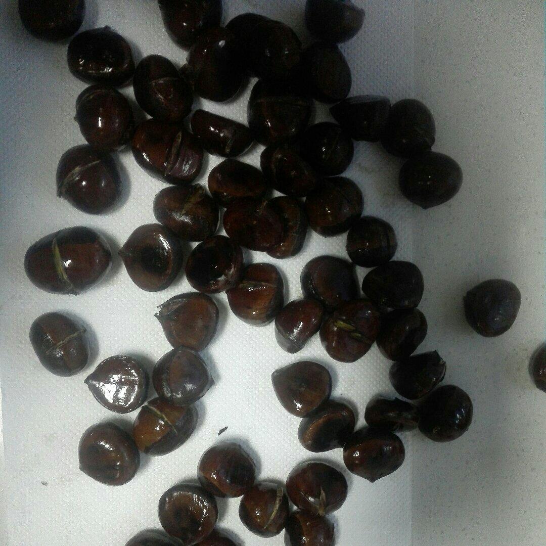 慵懒美丽的栗子