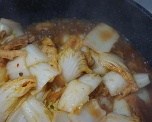 韩式泡菜炒五花肉-太太乐鲜鸡汁芝麻香油的做法 步骤8
