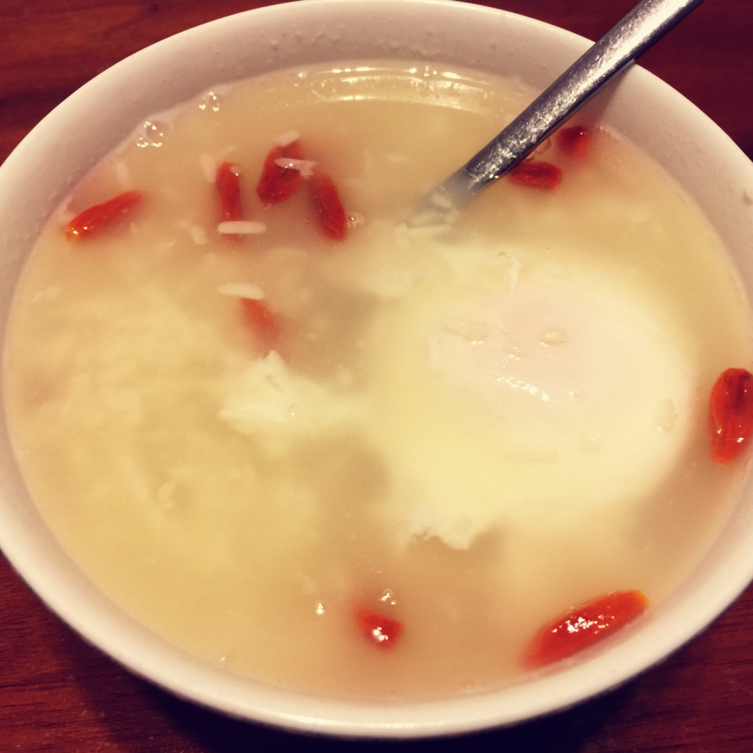 风暖草熏做的醪糟荷包蛋