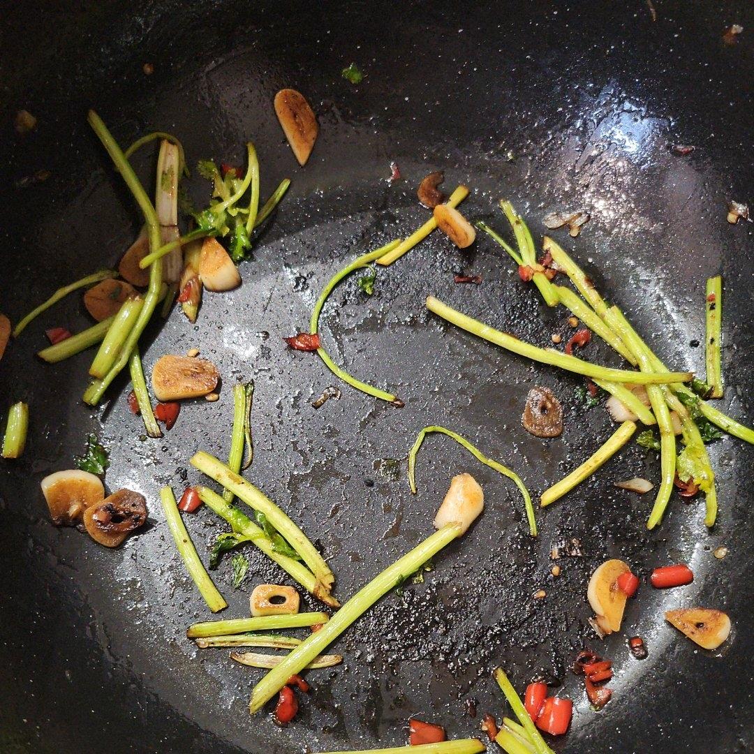超级简单的下饭菜！泡椒牛肉！