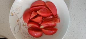 凉拌西红柿的做法 步骤2