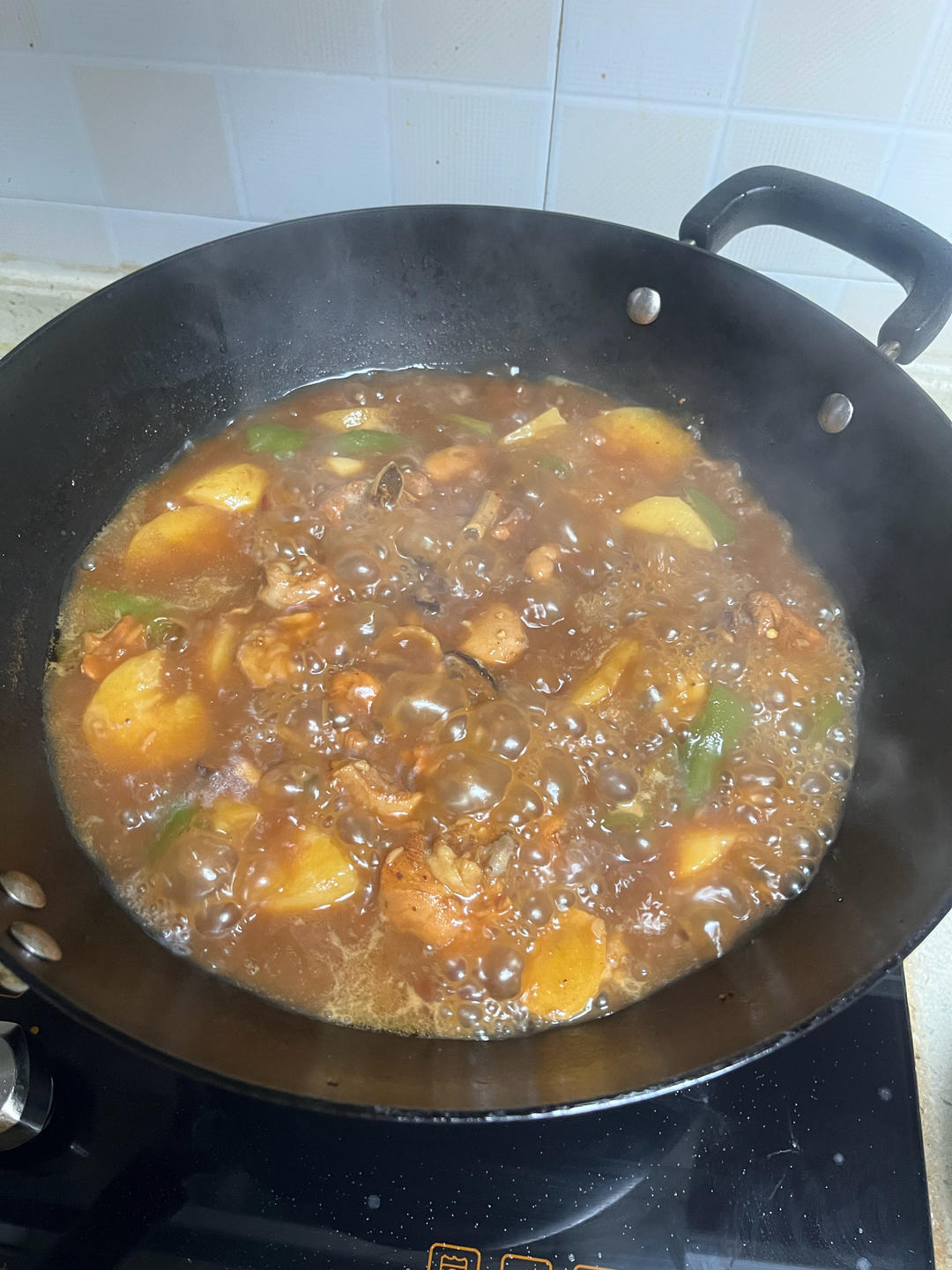 好吃到原地爆炸的黄焖鸡