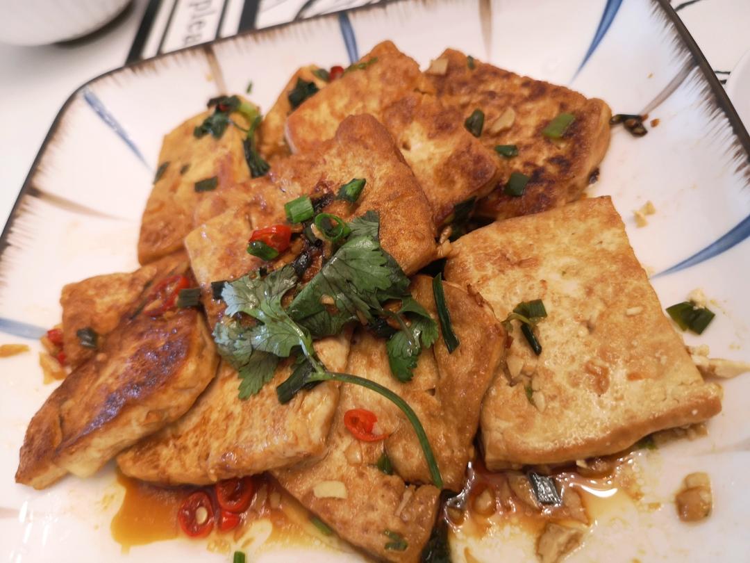 蒜香煎豆腐 炒鸡无敌美味