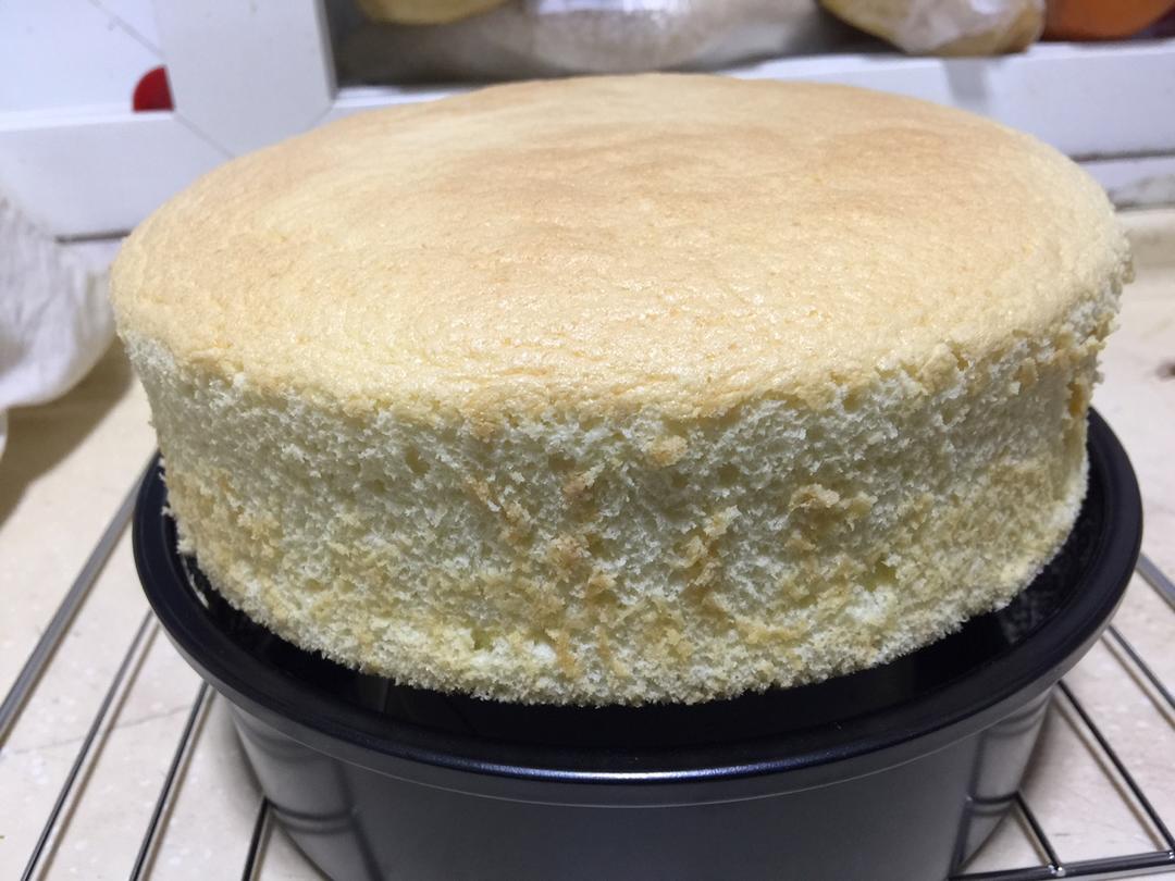 烤箱做蛋糕（戚风蛋糕的做法）