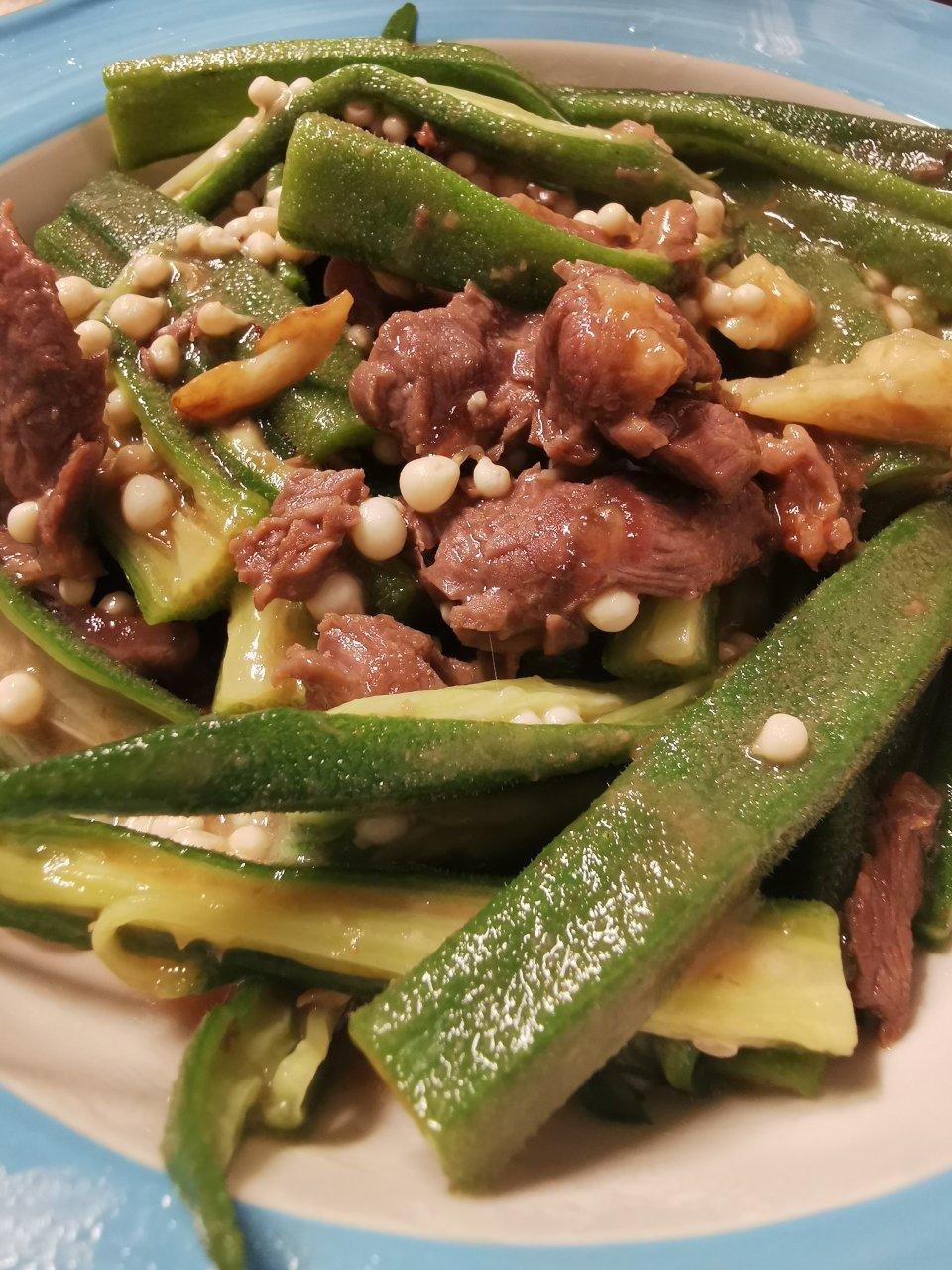 牛肉炒秋葵