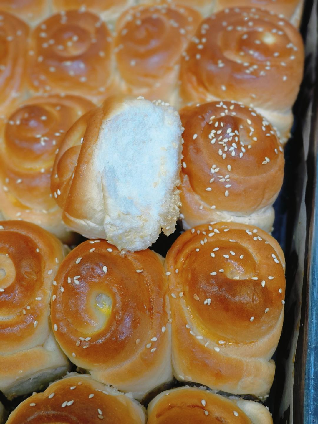 脆底蜂蜜小面包