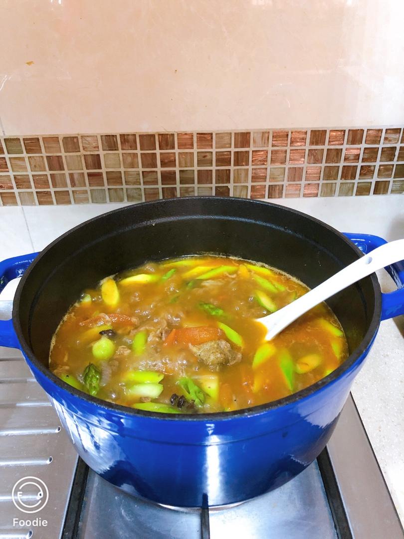 番茄炖牛肉
