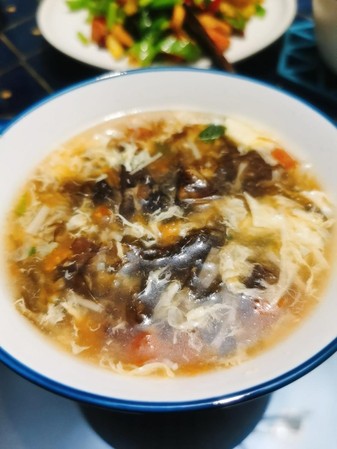 番茄紫菜蛋花汤丨这样做出的鸡蛋汤大人小孩都爱喝！