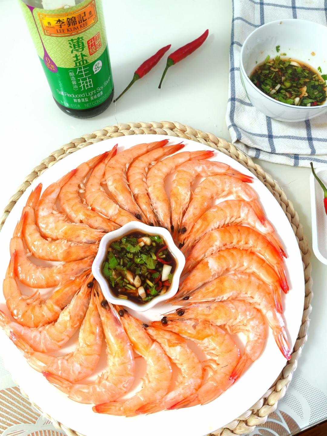 大虾这样做鲜嫩Q弹 | 再配上经典蘸料～直接被惊艳！
