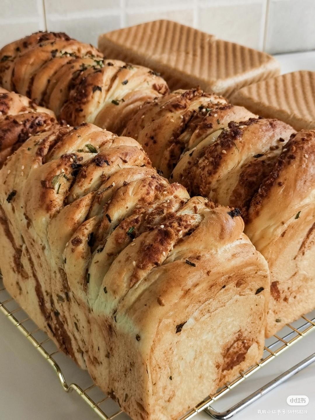 料多多系列---肉松吐司