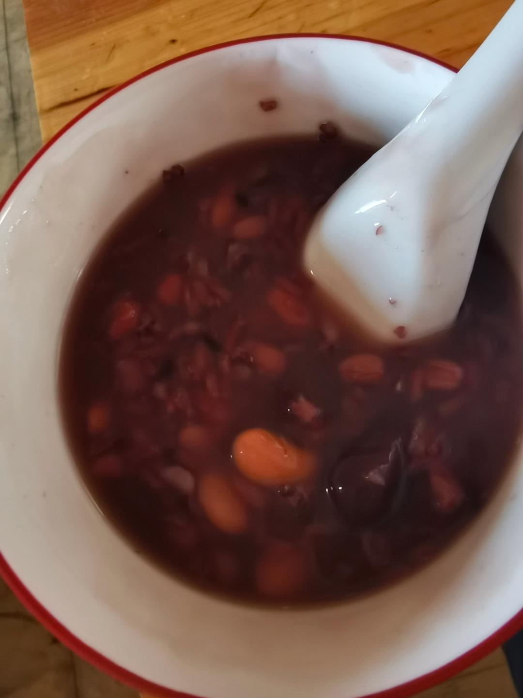 经过10次试做，终于调配出好吃的八宝粥配方，这味道绝了