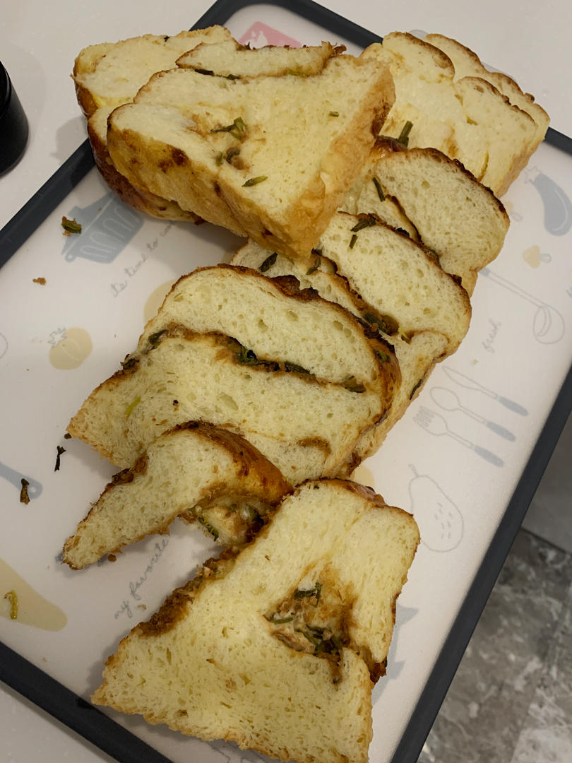 小美版香葱肉松手撕吐司