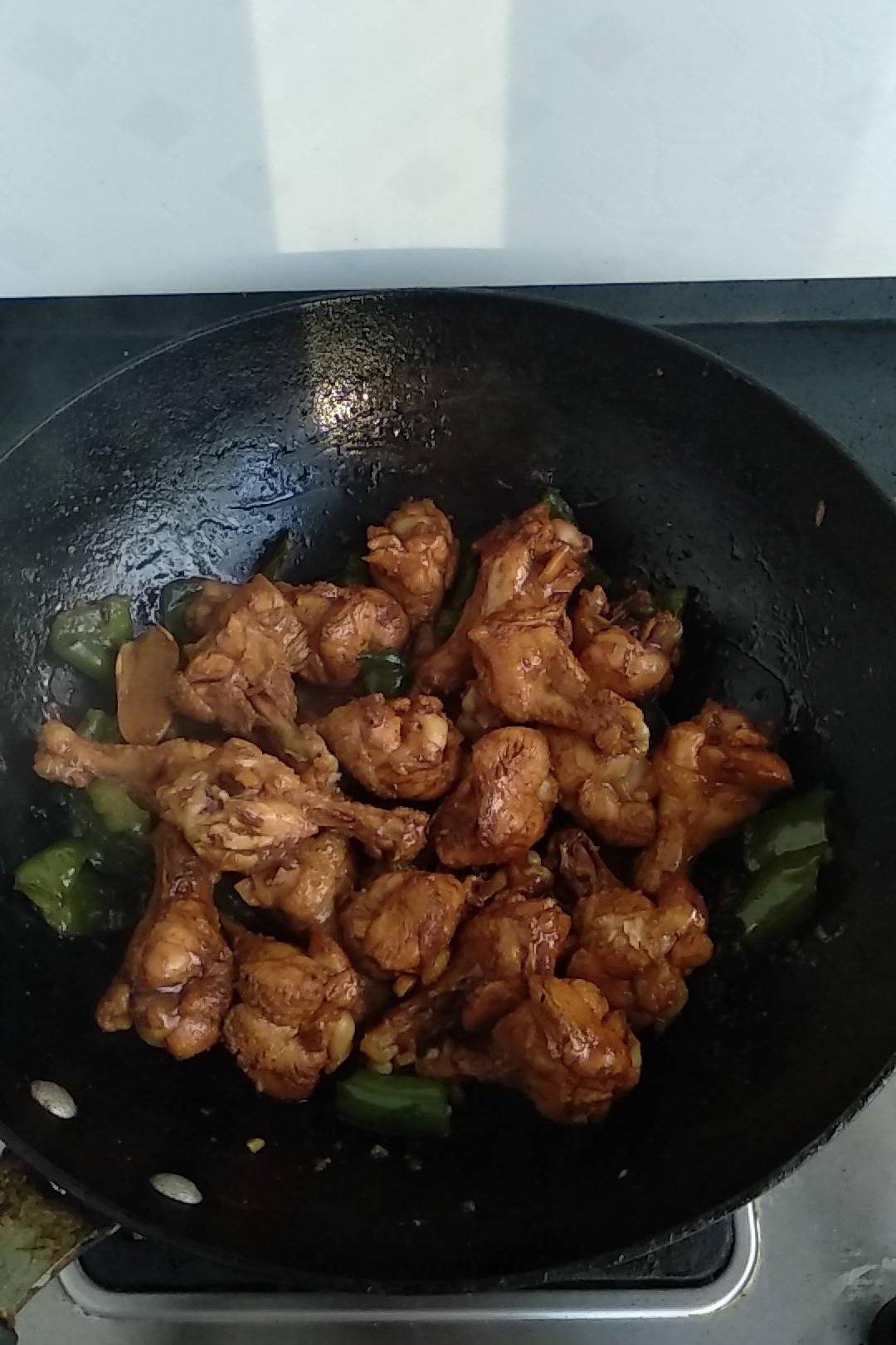 黄焖鸡