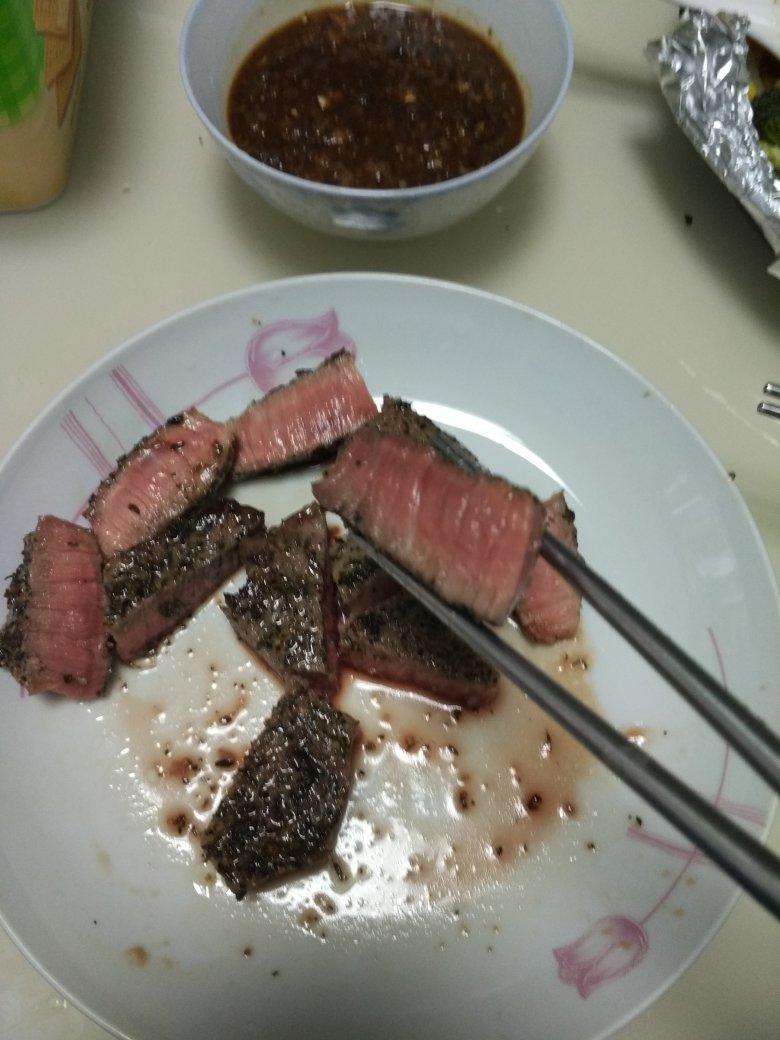 好吃到哭的煎牛排