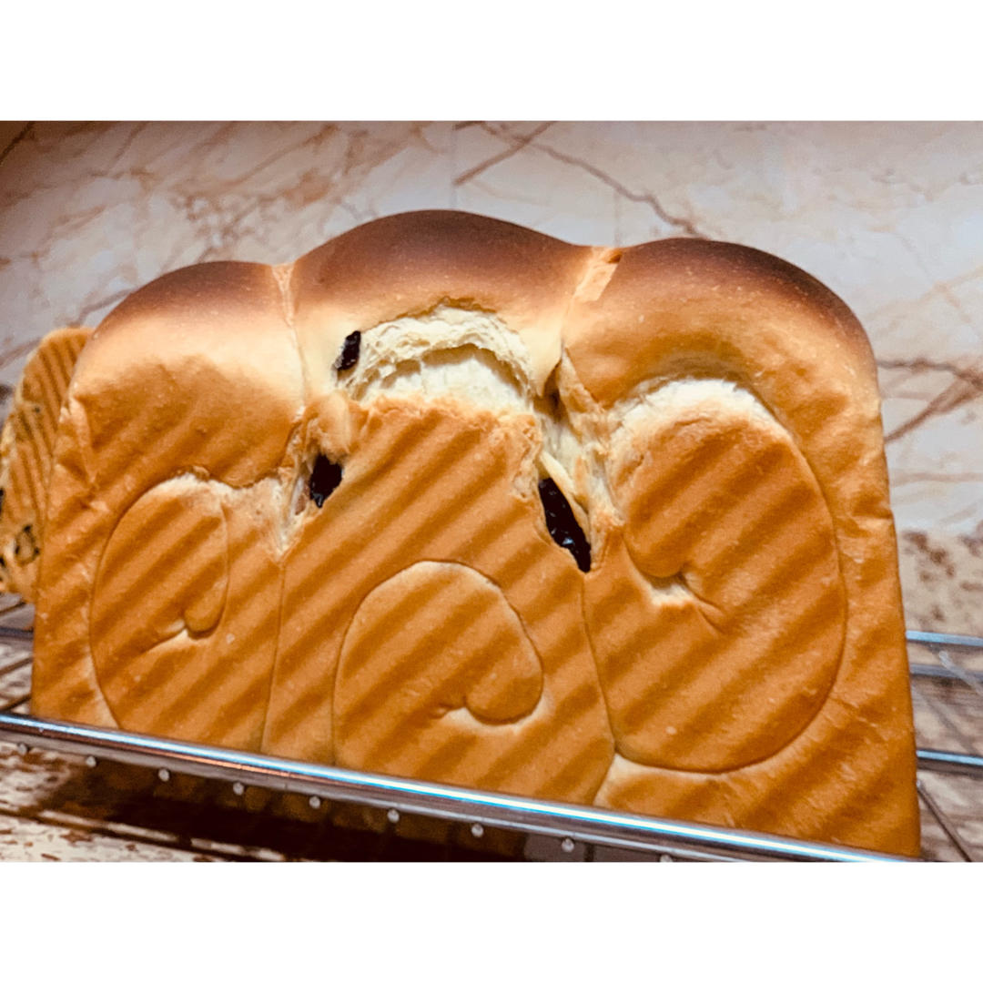 超软高水量葡萄干面包（水立方）