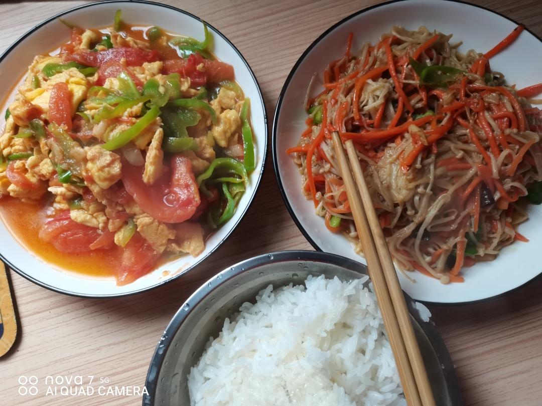 超级下饭的蒜蓉金针菇！好吃到爆