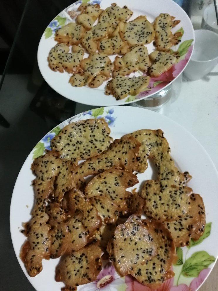 宝宝辅食：芝麻鸡蛋薄脆饼干