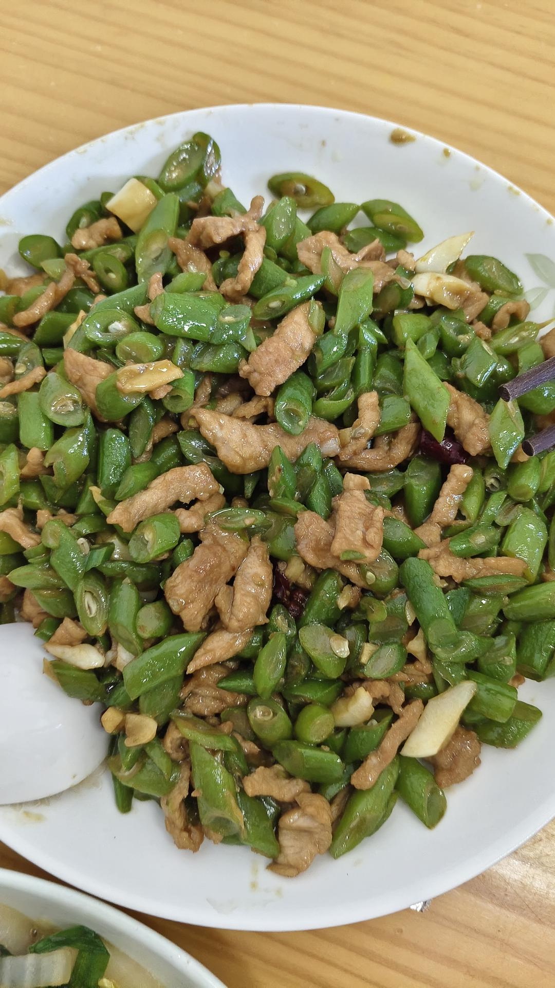 豆角炒肉丝