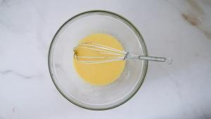 酸奶舒芙蕾松饼  宝宝辅食营养食谱菜谱的做法 步骤4