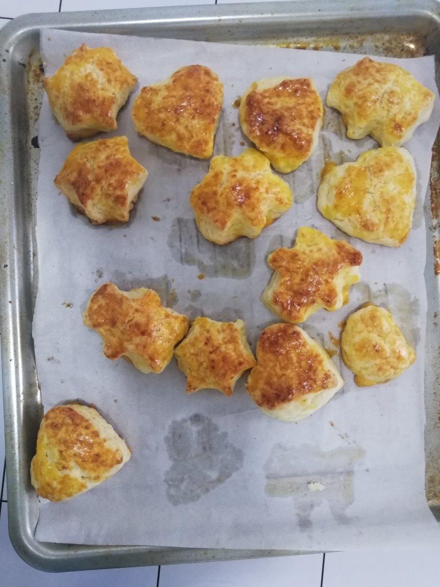 淡奶油司康（消耗淡奶油的好方法）