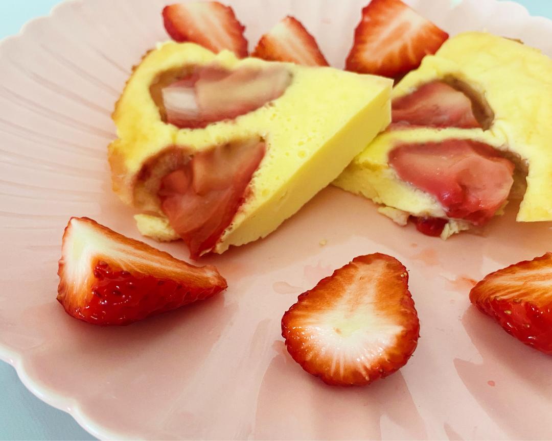 327 草莓酸奶爆浆蛋糕的做法