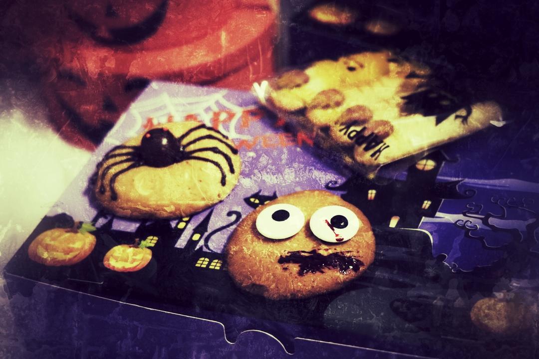 万圣节蜘蛛花生酱曲奇