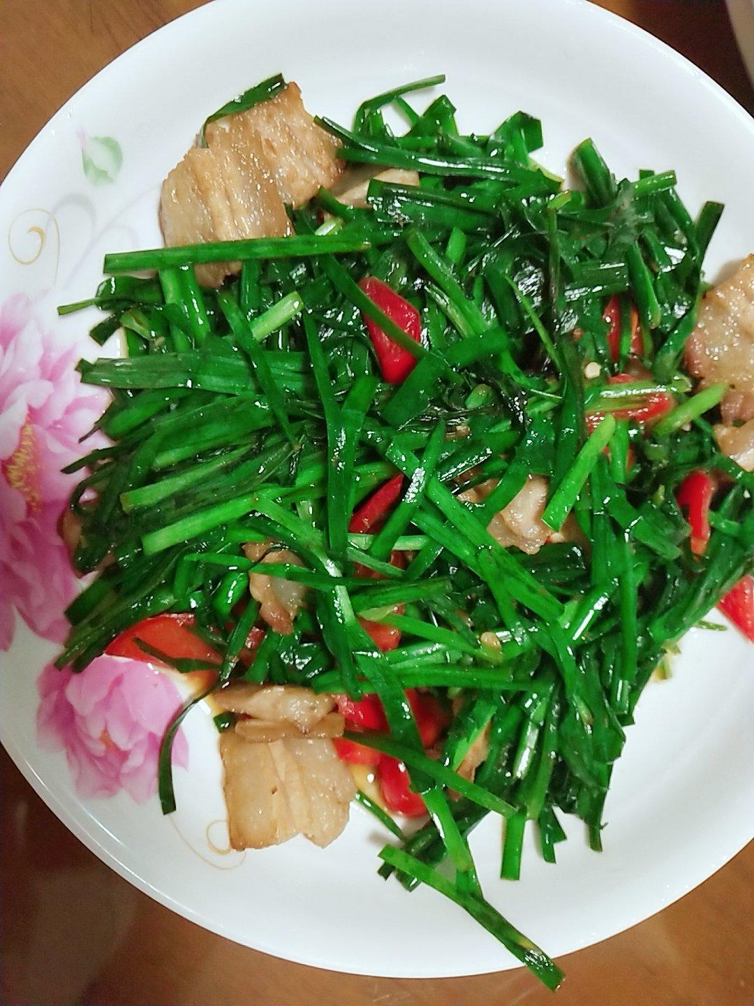 邹陈太太厨房amy做的韭菜炒肉