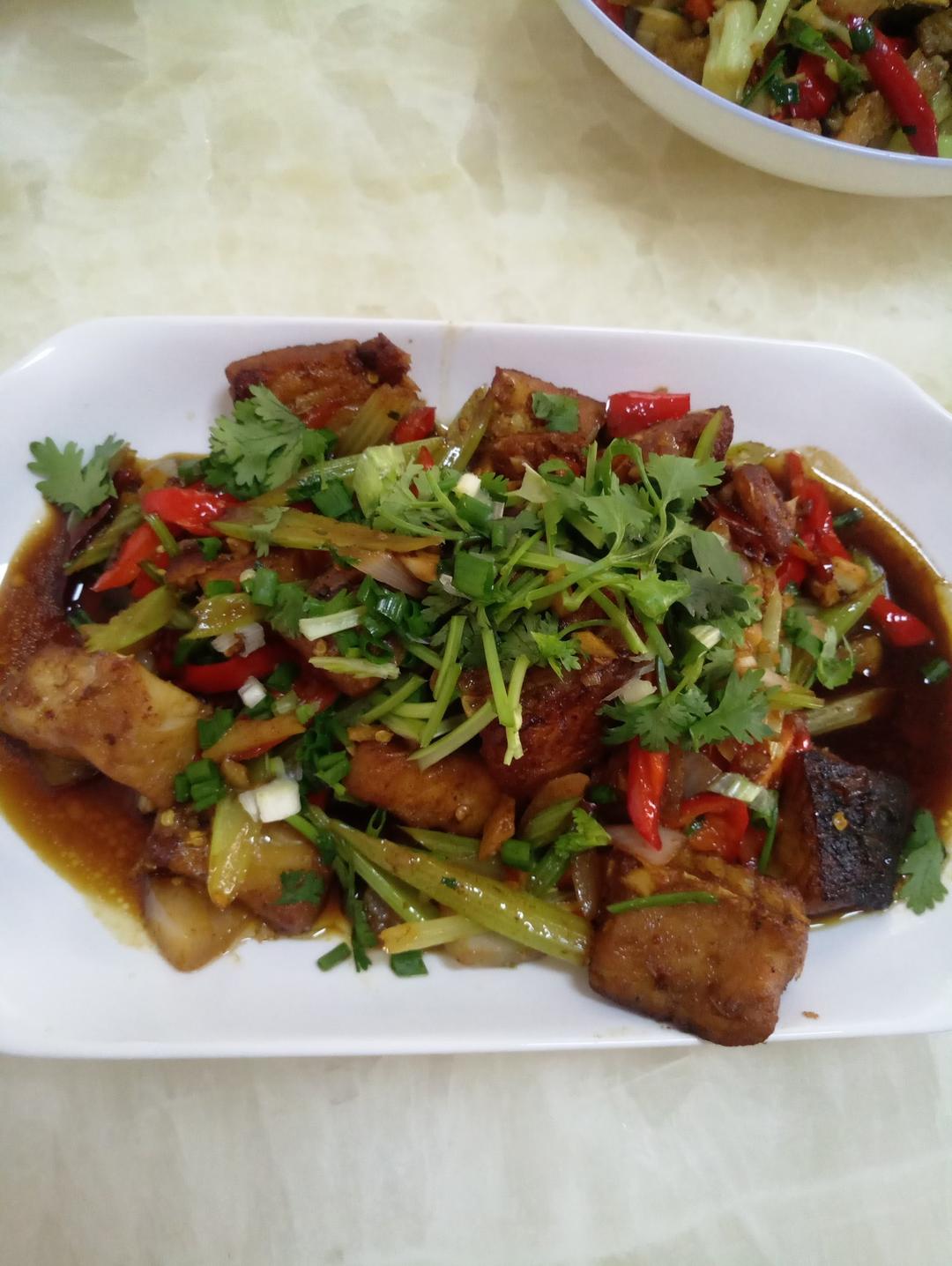 红烧大鱼块