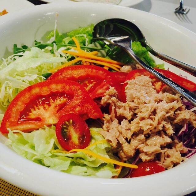 减肥的好帮手--三色金枪鱼沙拉