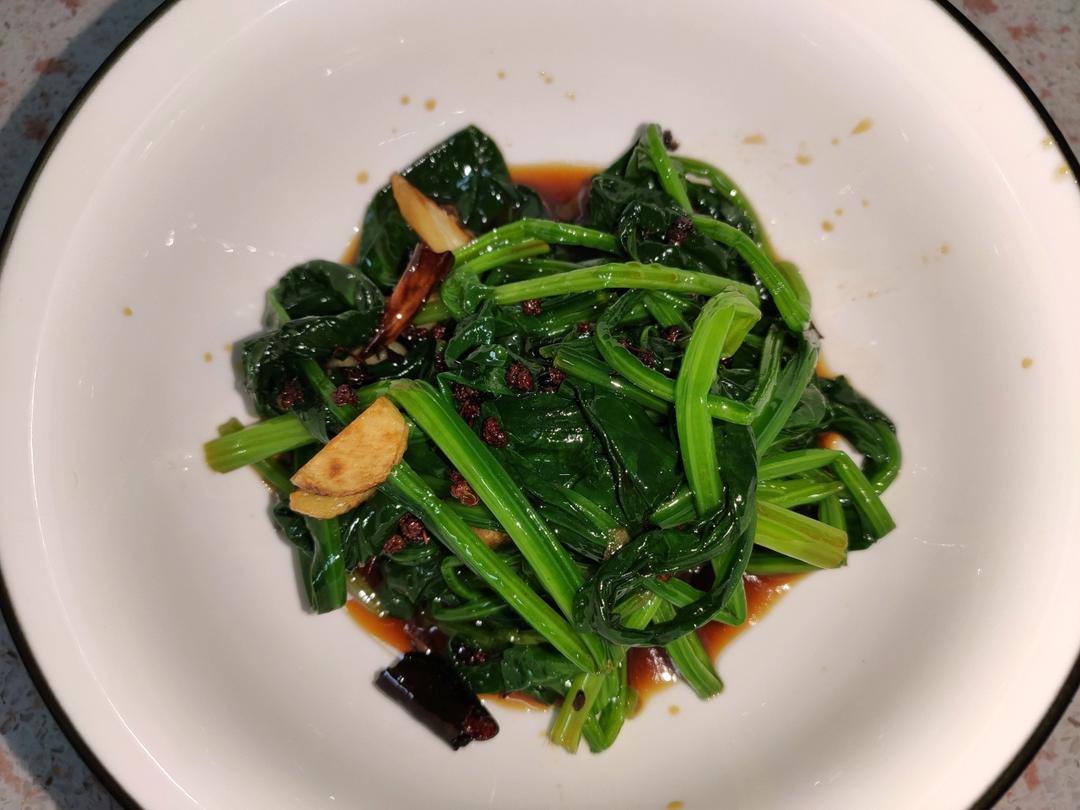 懒蛋一分钟：凉拌油呛菠菜