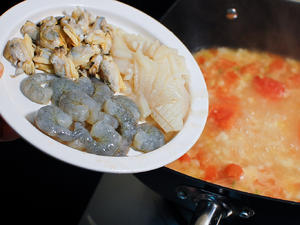 暖胃暖心海鲜疙瘩汤的做法 步骤11