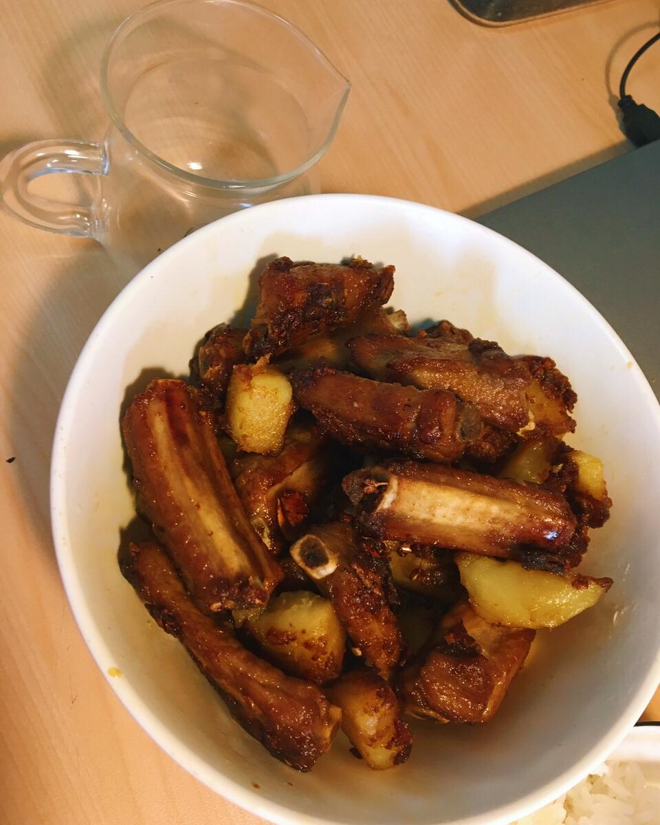 川味土豆烧排骨