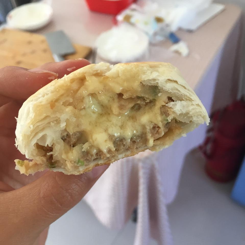 芝士流心鲜肉月饼