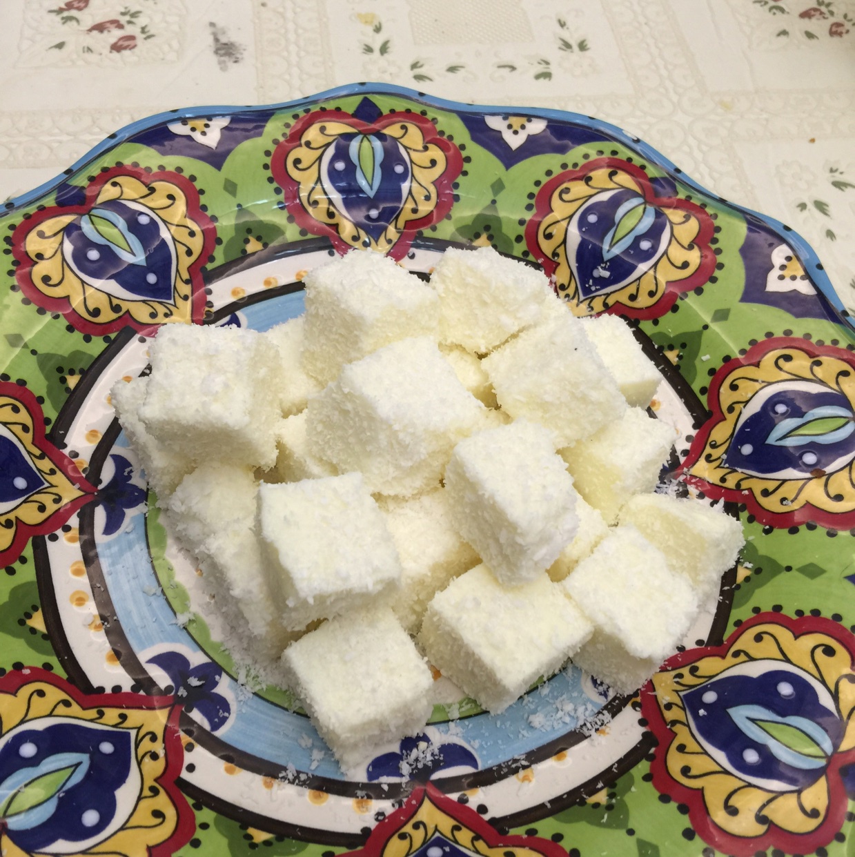 完胜85度C牛奶椰丝小方