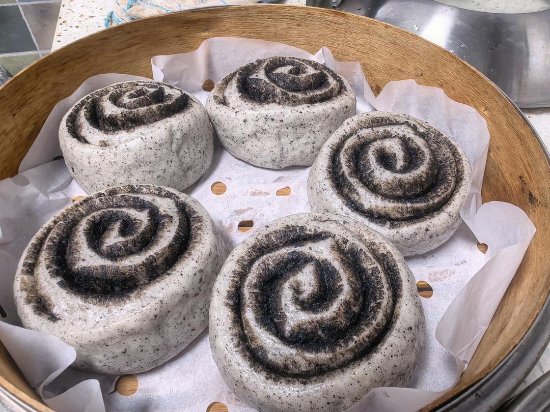 黑芝麻花生卷馒头