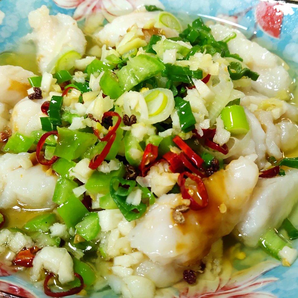 椒香巴沙鱼（龙利鱼）