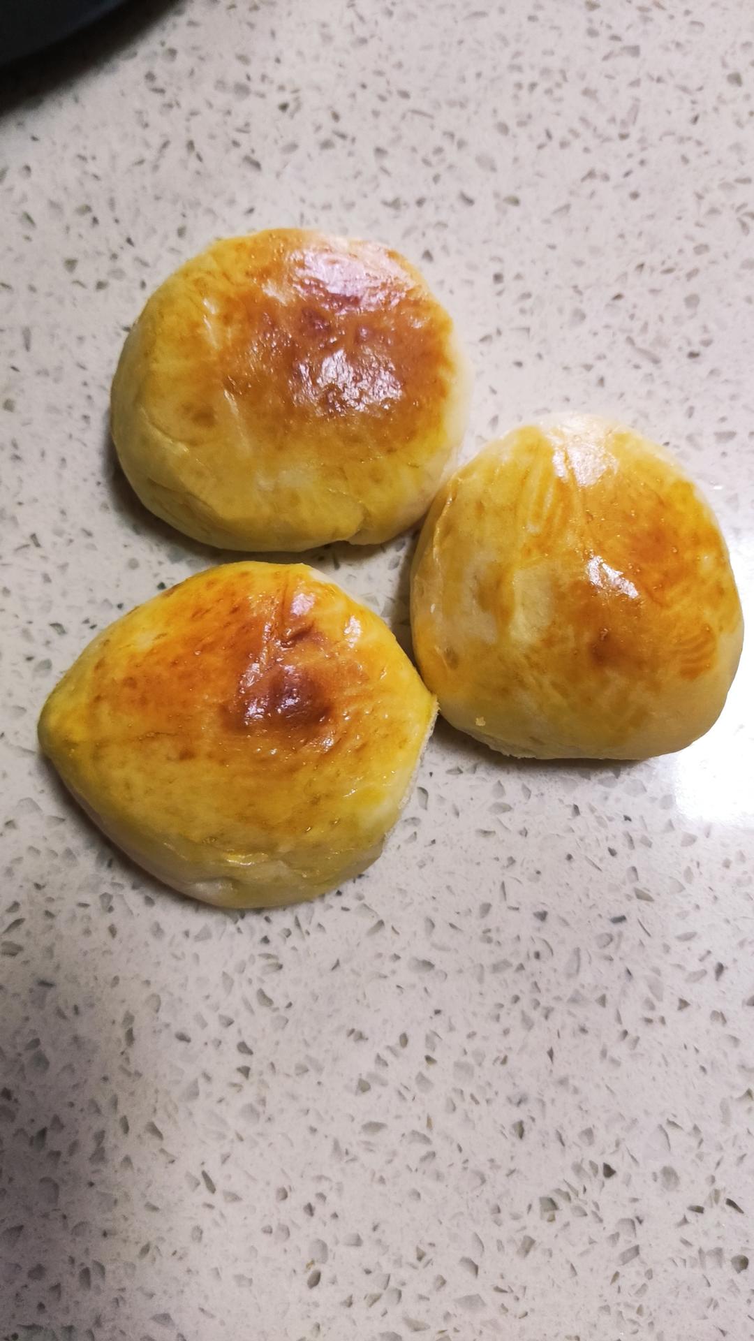 像棉花般柔软的炼乳小餐包，新手一次成功