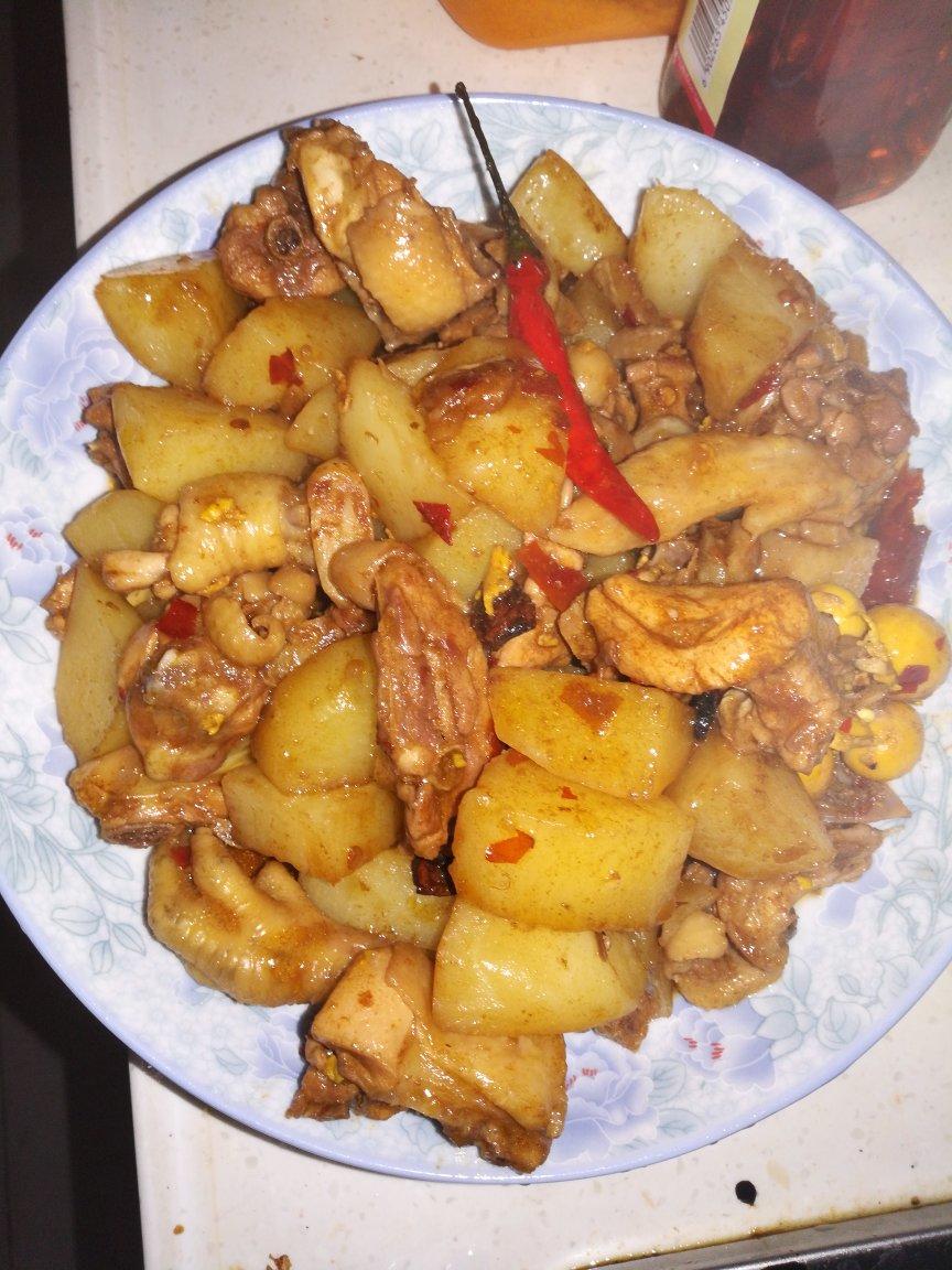 土豆烧鸡（非常下饭哦~）