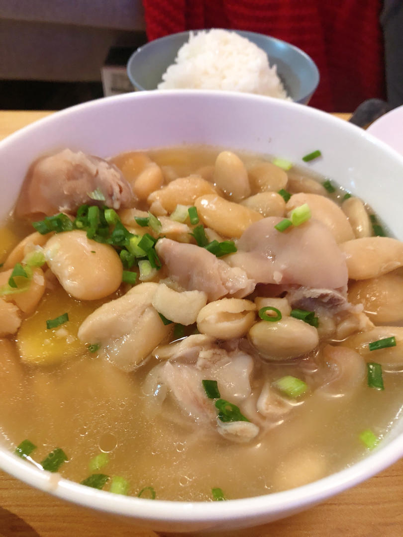 川味蹄花汤