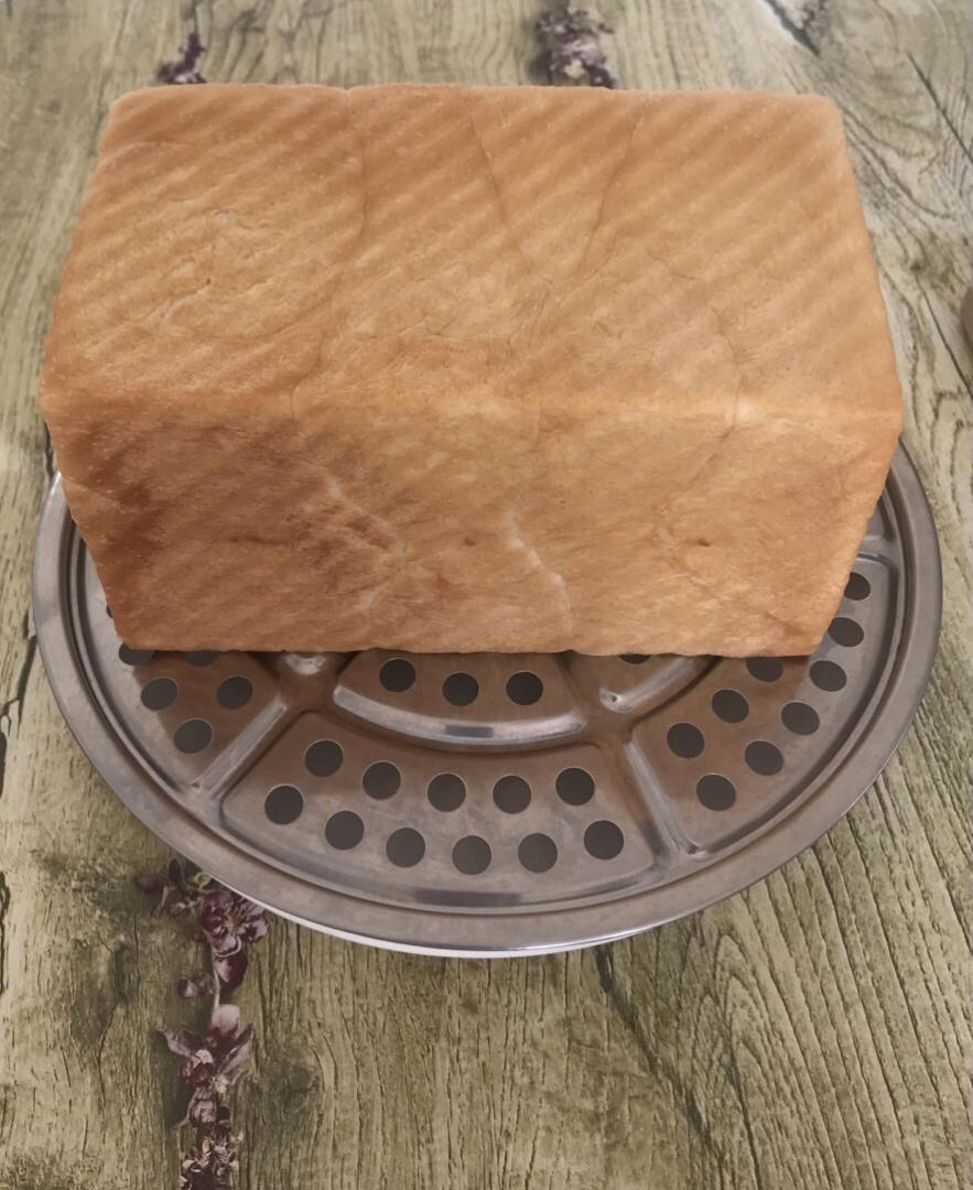 做一次就成功的牛奶吐司面包（手和面揉出手套膜）最后附全麦吐司