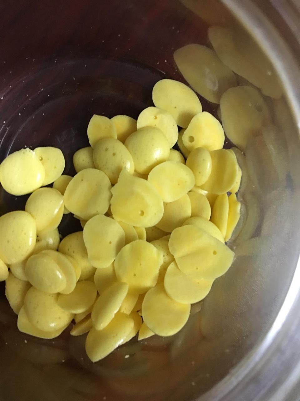 入口即化的无添加蛋黄溶豆