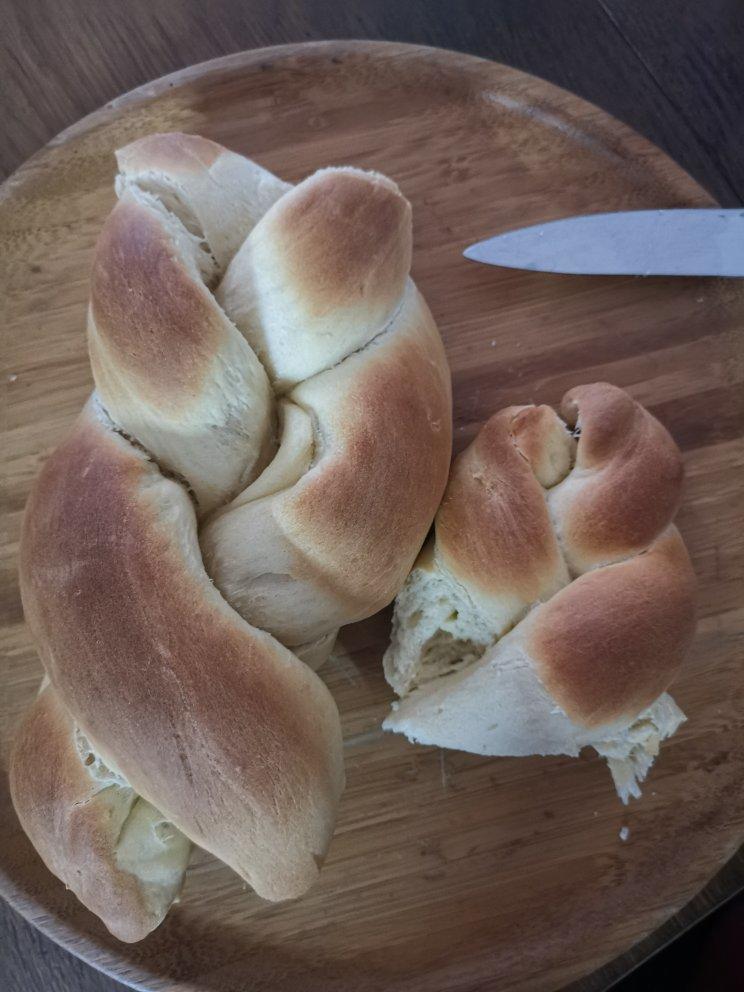 吃过这个黄油面包Brioche，你很难再爱上街边蛋糕店的面包店