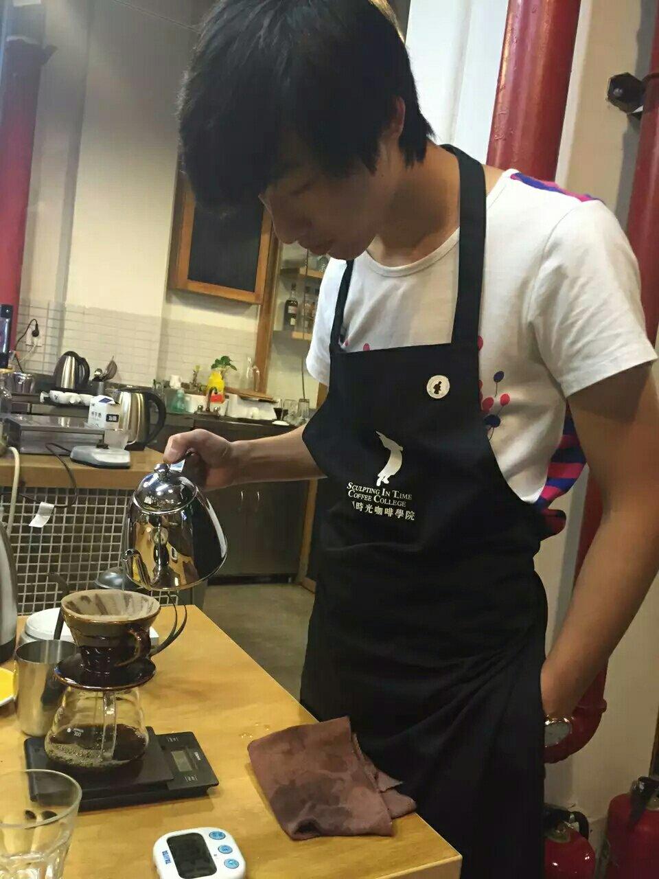 金杯技师的咖啡手冲教程